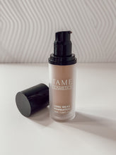 Load image into Gallery viewer, #00 Matte Long Last Liquid Foundation

